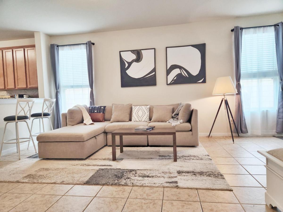 4 Bedroom Home Near Downtown Med Center Nrg Stadium Pearland Skyview Long By Ion Rentals Хюстън Екстериор снимка