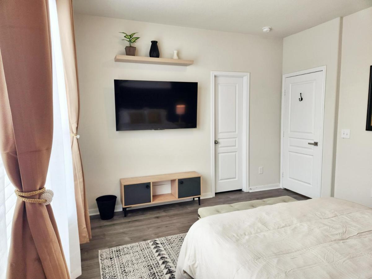 4 Bedroom Home Near Downtown Med Center Nrg Stadium Pearland Skyview Long By Ion Rentals Хюстън Екстериор снимка