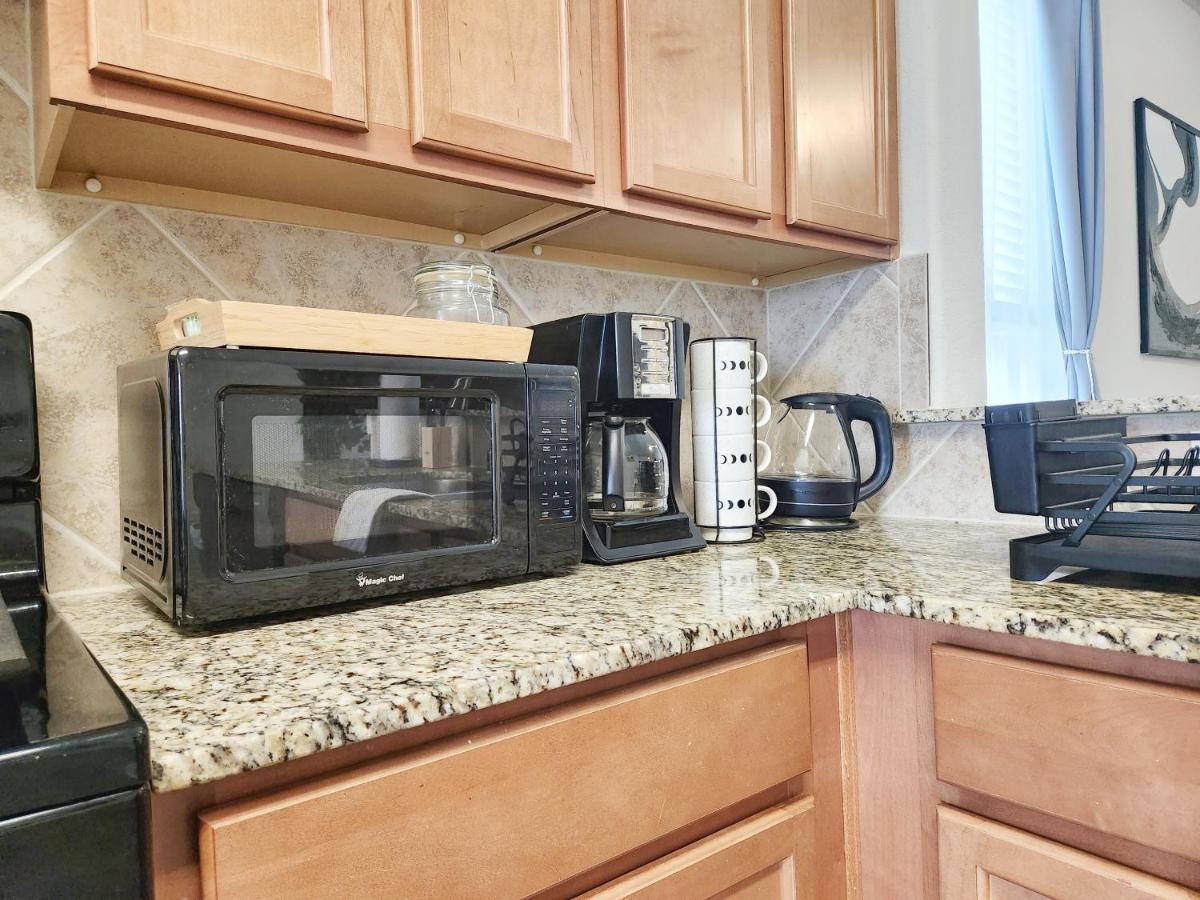 4 Bedroom Home Near Downtown Med Center Nrg Stadium Pearland Skyview Long By Ion Rentals Хюстън Екстериор снимка
