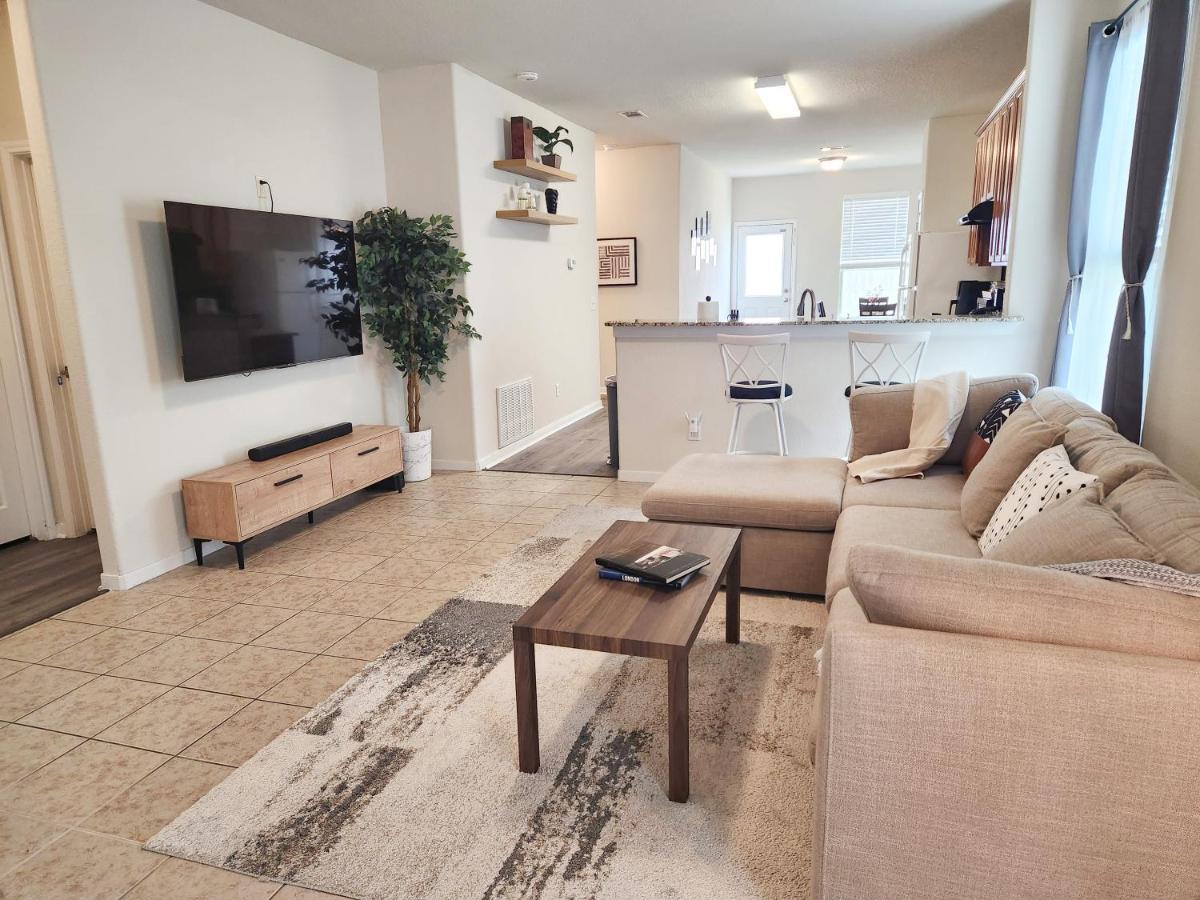 4 Bedroom Home Near Downtown Med Center Nrg Stadium Pearland Skyview Long By Ion Rentals Хюстън Екстериор снимка