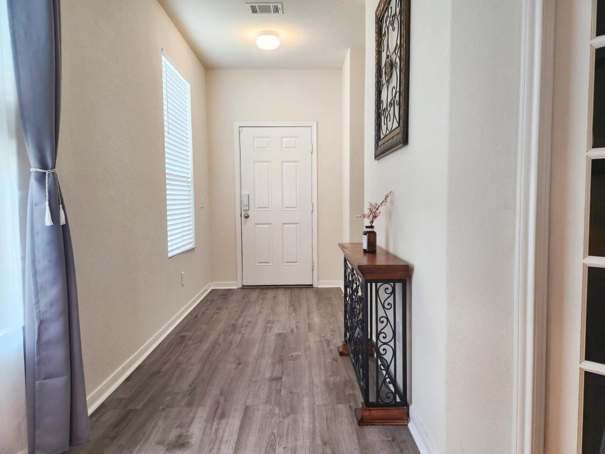 4 Bedroom Home Near Downtown Med Center Nrg Stadium Pearland Skyview Long By Ion Rentals Хюстън Екстериор снимка