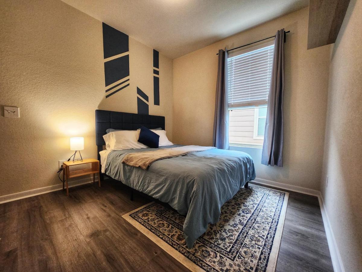 4 Bedroom Home Near Downtown Med Center Nrg Stadium Pearland Skyview Long By Ion Rentals Хюстън Екстериор снимка